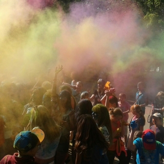 ФЕСТИВАЛЬ КРАСОК «ХОЛИ» ПРОШЁЛ В БЕШЕНКОВИЧАХ