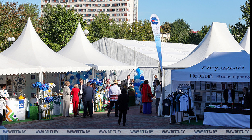 Belarus, Uzbekistan display national economic achievements in Vitebsk 