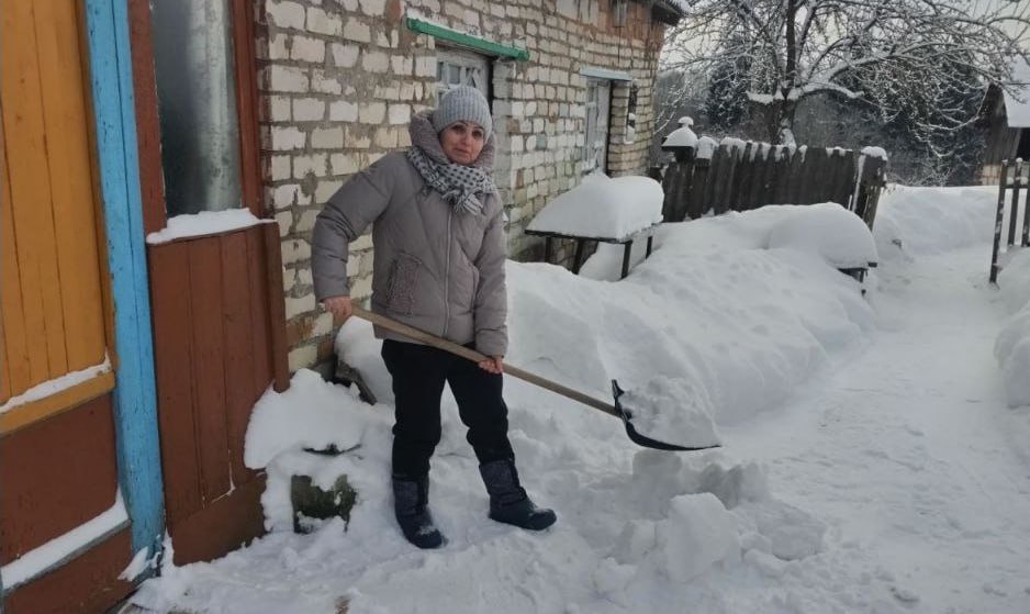 Более 140 дворов расчистили социальные работники Бешенковичского района после циклона «Улли»!