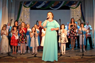 «С ПРАЗДНИКОМ ВЕСНЫ, РОДНАЯ!»