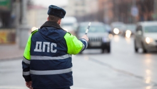 Госавтоинспекция проводёт Единый день безопасности дорожного движения под девизом ««Тот не прав, кто за рулем без прав!»