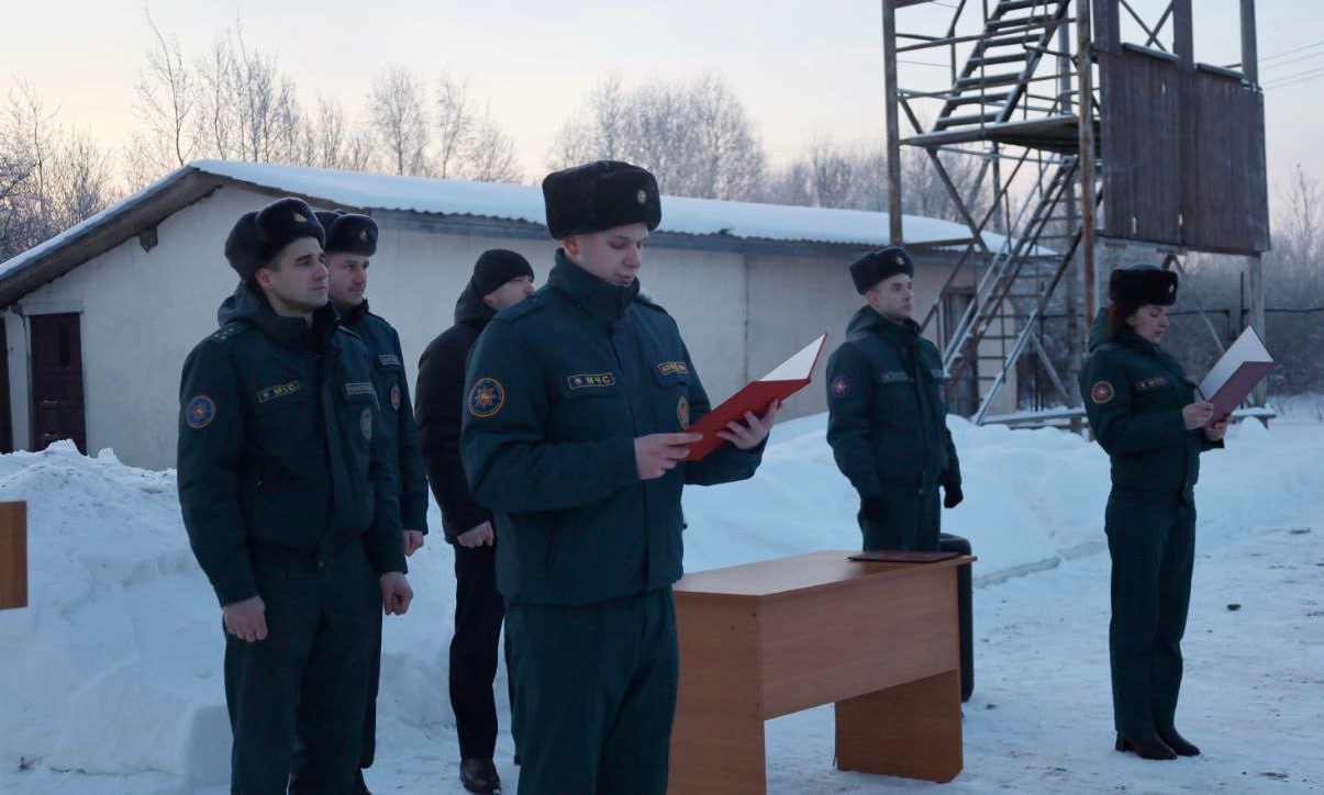 torzhestvennyy-razvod-i-nagrady-luchshim-v-beshenkovichskom-rochs-otmetili-den-spasatelya_8