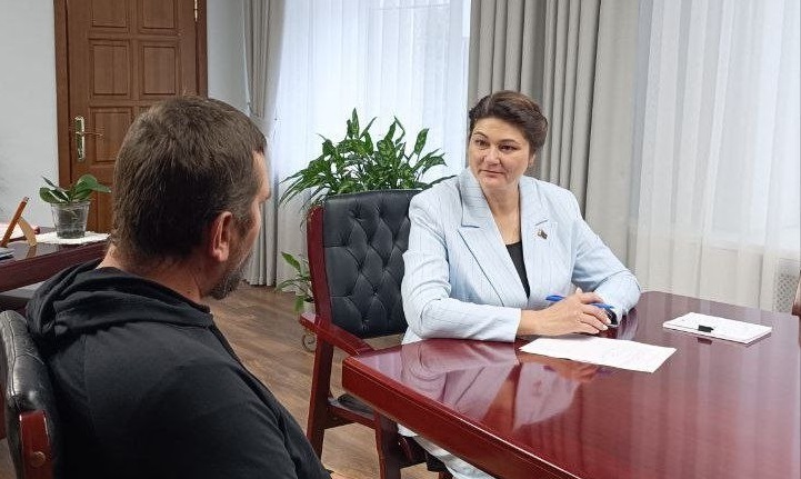 Председатель райисполкома Галина Унукович провела личный приём граждан