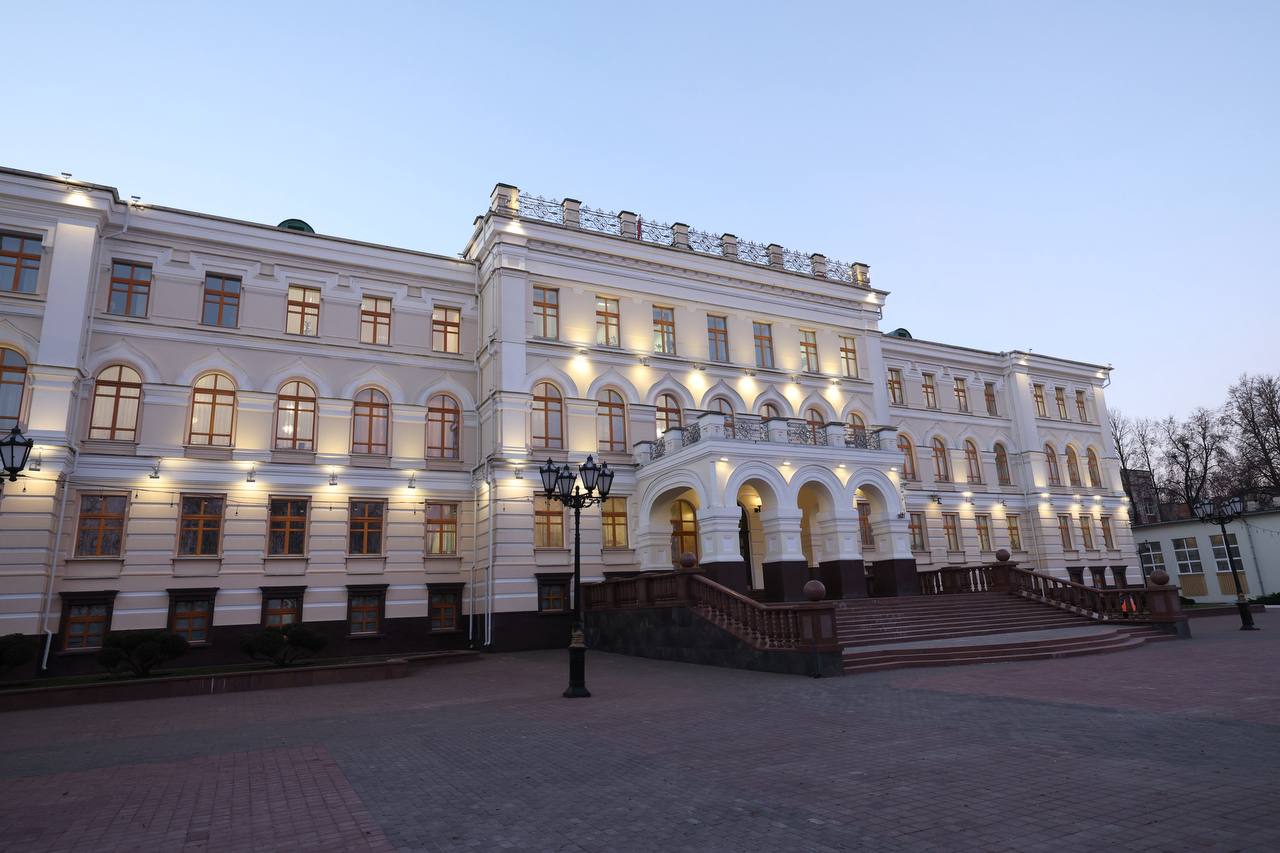 Руководство Витебской области поздравляет работников и ветеранов с Днем работников социальной защиты