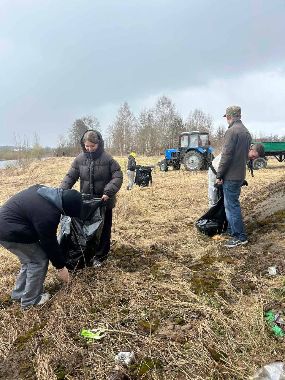 aktsiyu-chistyy-bereg-vchera-organizovali-v-agrogorodke-ulla_2