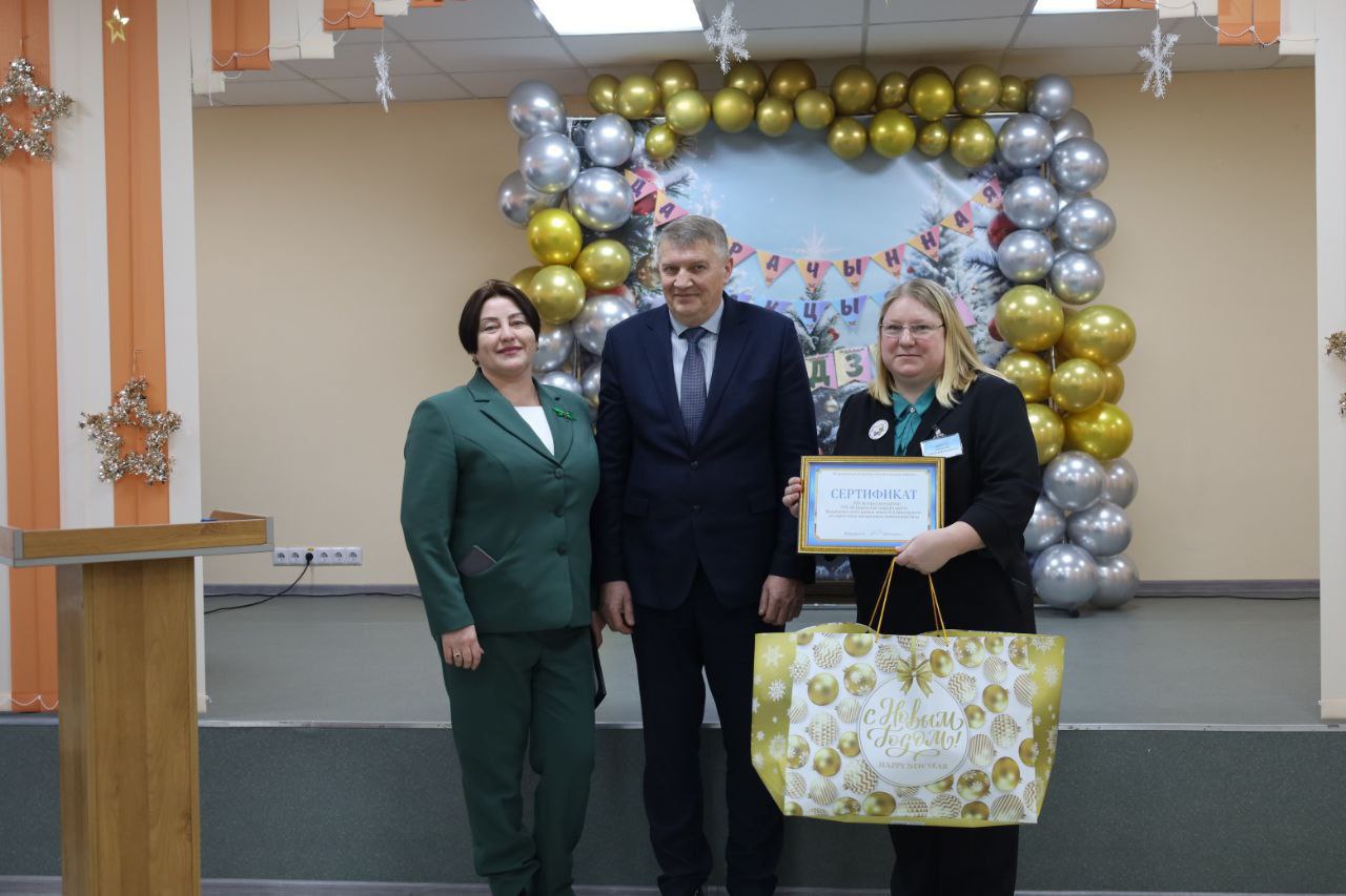 v-beshenkovichskom-rayone-dan-start-respublikanskoy-novogodney-blagotvoritelnoy-aktsii-nashi-deti_5