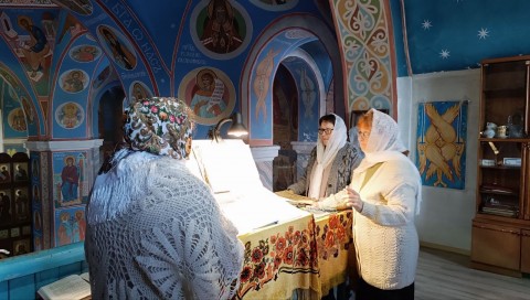 kreshchenie-gospodne-prazdnuyut-pravoslavnye-veruyushchie-v-beshenkovichakh_10