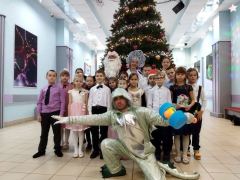 u-beshankovichakh-prayshla-rayennaya-dabrachynnaya-yelka_2