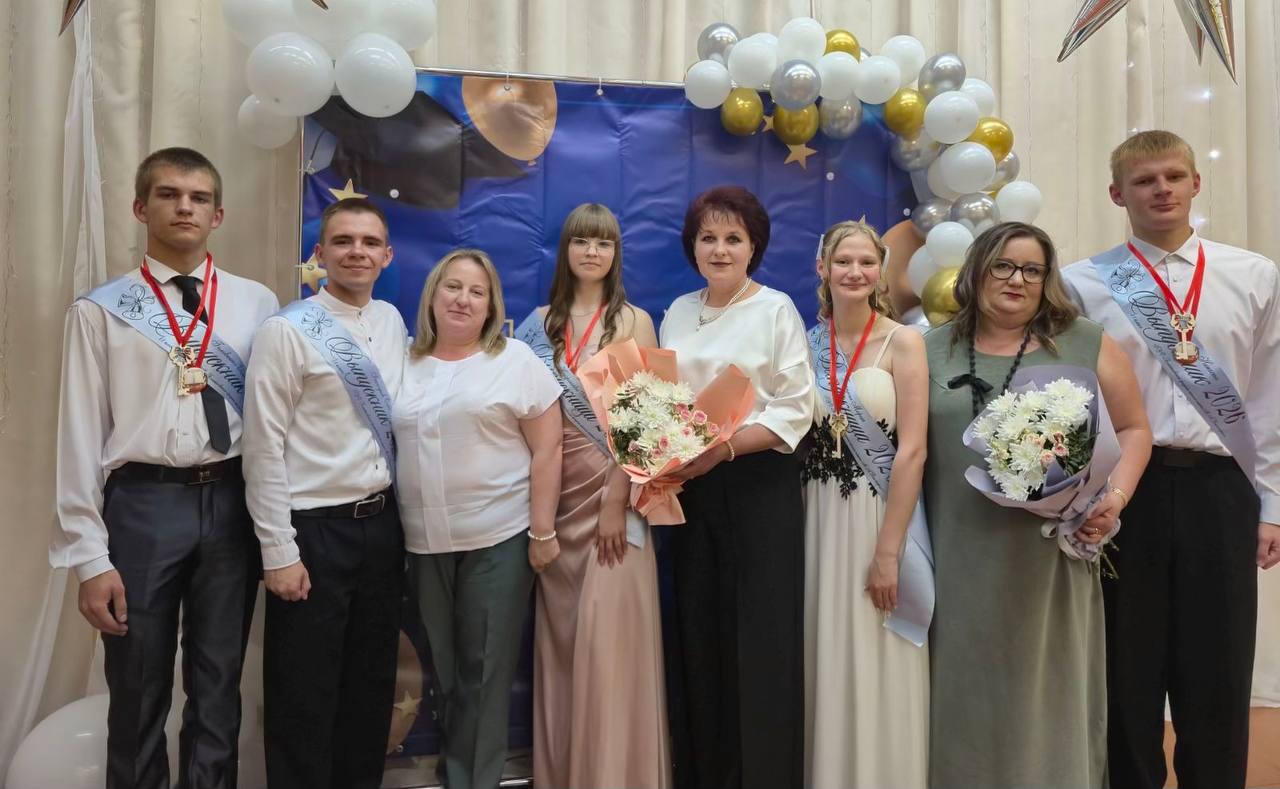 v-shkolakh-beshenkovichskogo-rayona-proshli-vypusknye-vechera_9