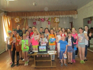 СПАСАТЕЛИ В ЛЕТНИХ ЛАГЕРЯХ