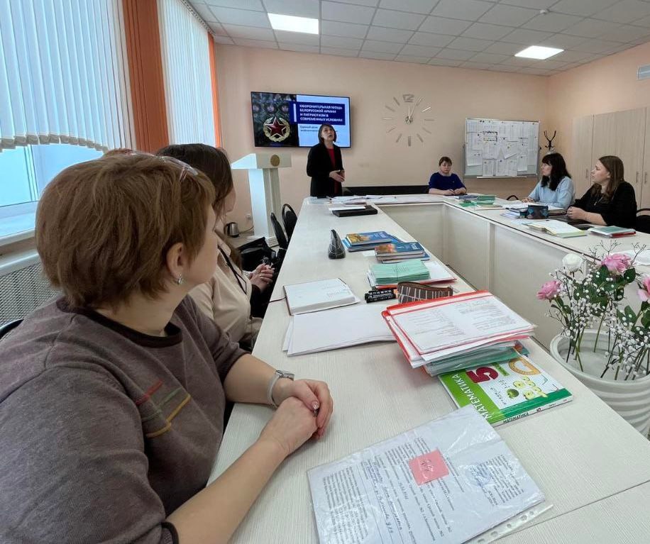 edinyy-den-informirovaniya-segodnya-okhvatil-mnogie-trudovye-kollektivy-beshenkovichchiny_5