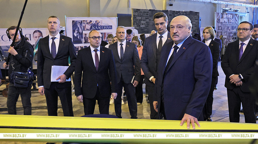 Лукашенко о "Беларусьфильме": пусть производят, продают и живут, нет - до свидания