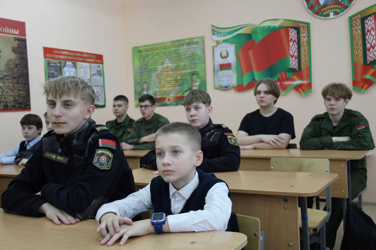 v-ssh-2-g-p-beshenkovichi-imeni-m-n-tkachenko-proshla-vstrecha-s-voinami-internatsionalistami_3