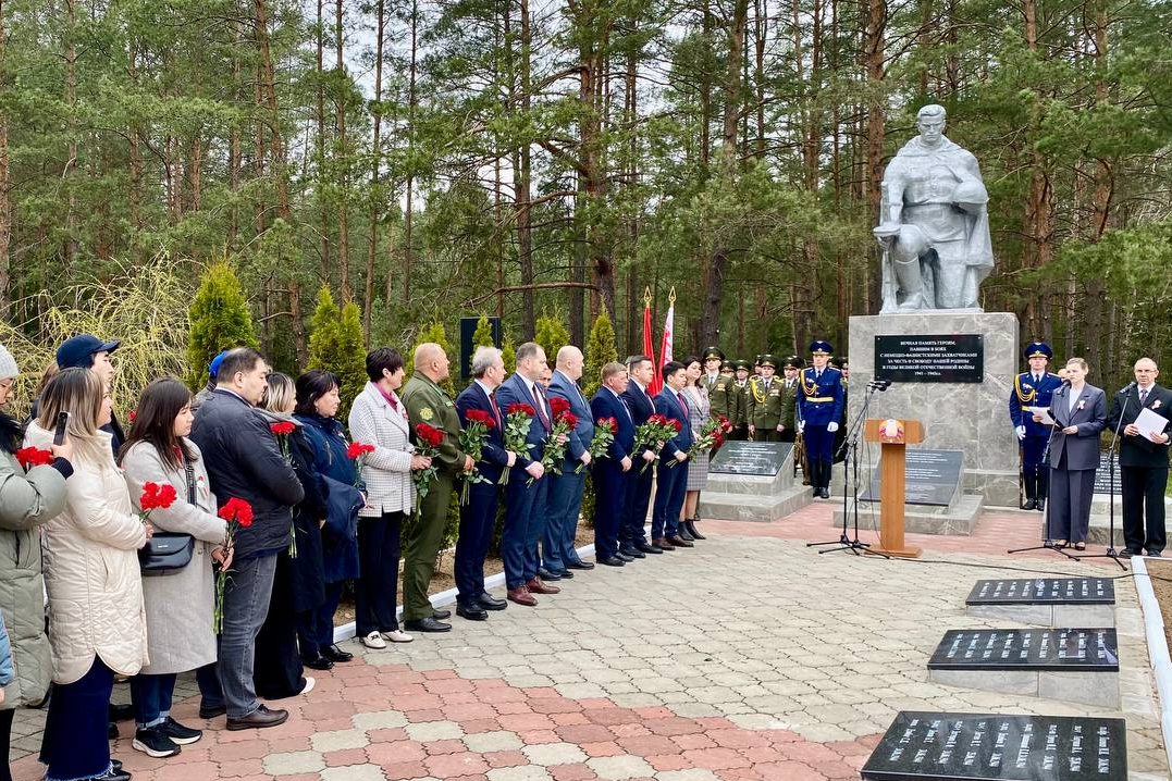 Память воинов-кыргызстанцев, воевавших за освобождение Беларуси, почтили в Бешенковичском районе