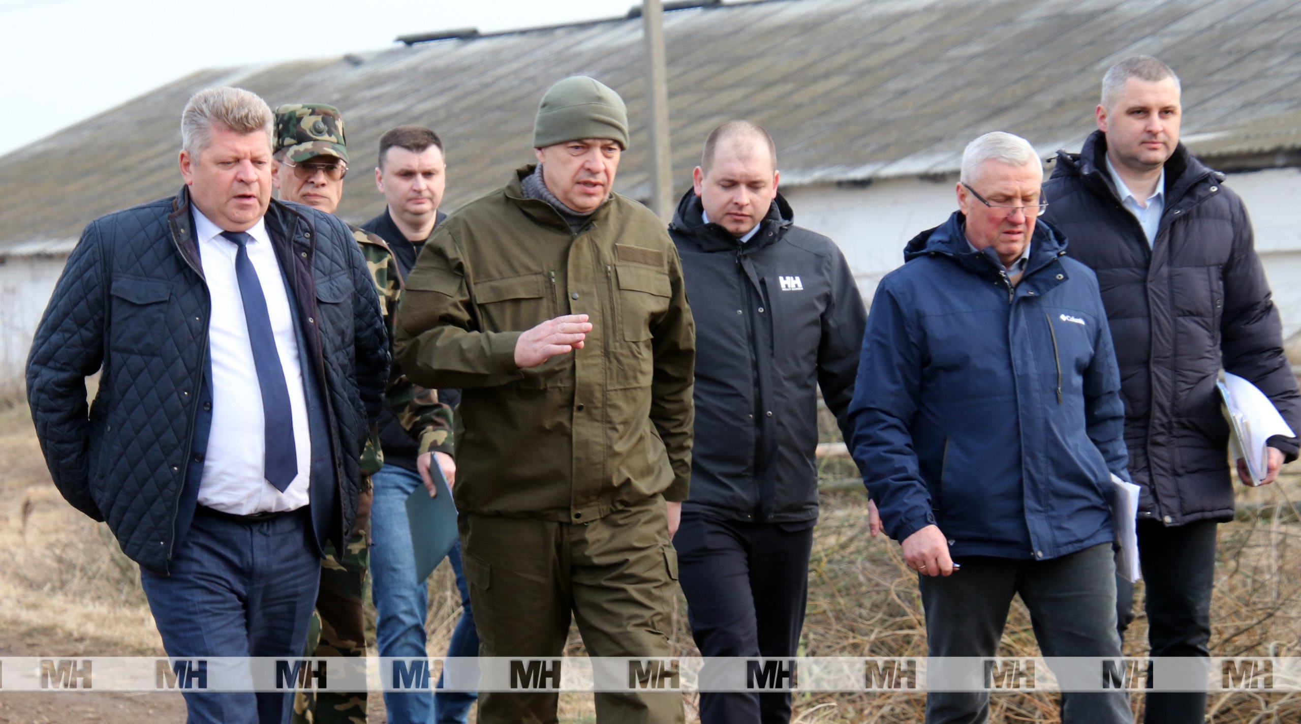 Игорь Сергеенко ознакомился с ходом подготовки к весенне-полевым работам в Миорском районе