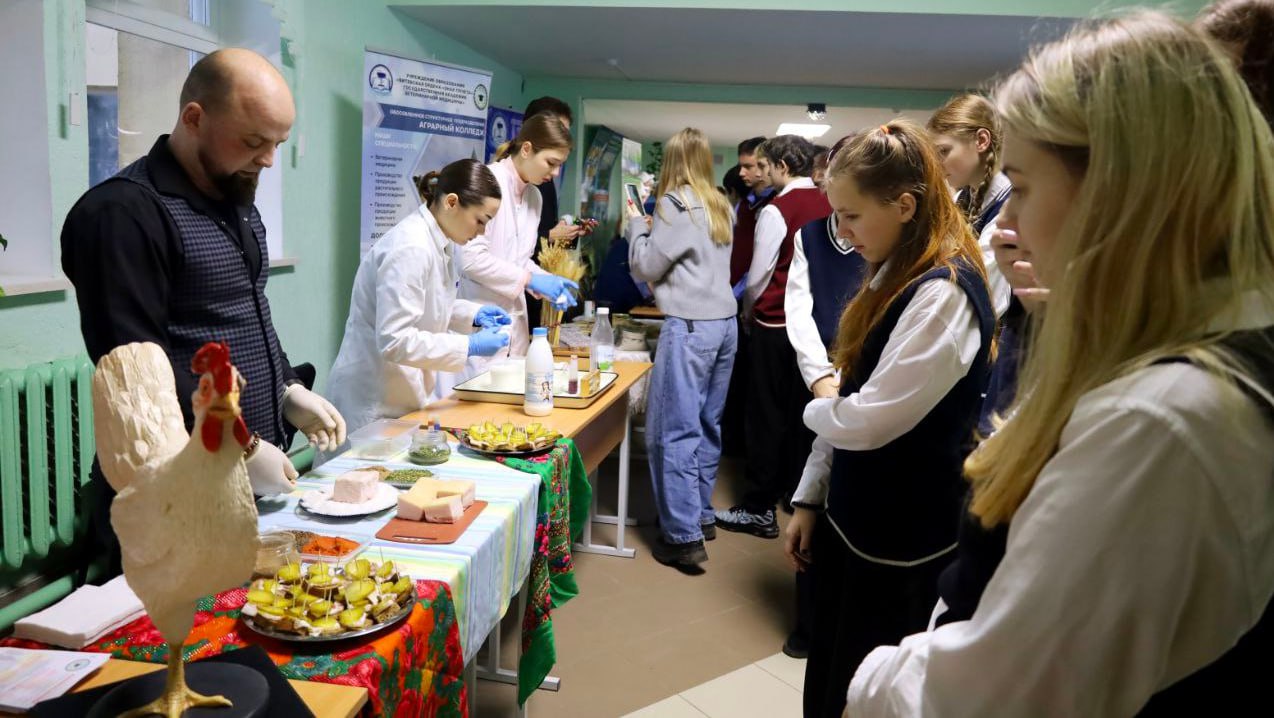 na-baze-ullskogo-gosudarstvennogo-kolledzha-imeni-l-m-dovatora-proshla-yarmarka-tselevoy-podgotovki_5