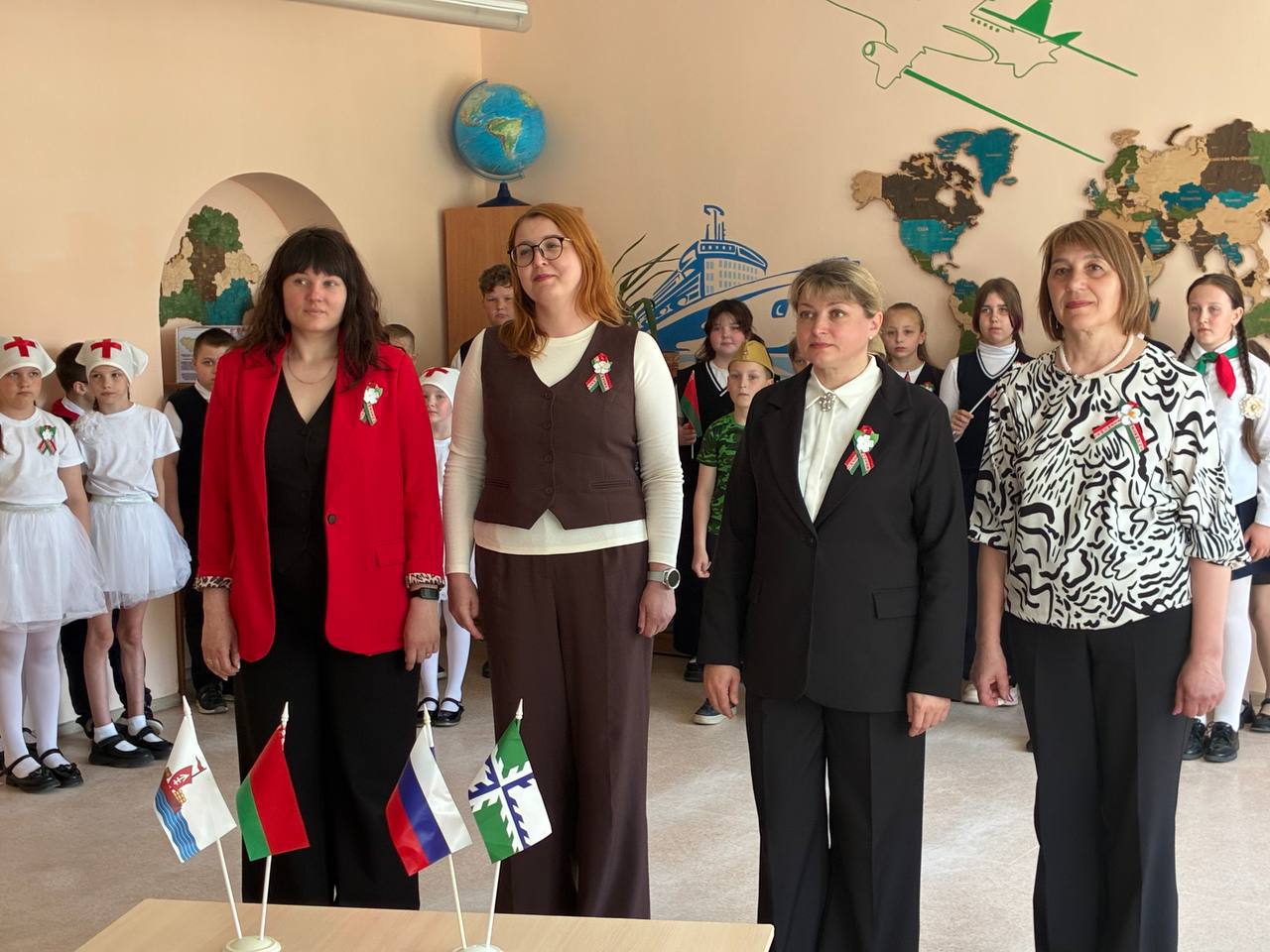 telemosty-v-kanun-dnya-pobedy-protyanulis-mezhdu-shkolami-beshenkovichskogo-rayona-i-vurnarskogo-ray_7