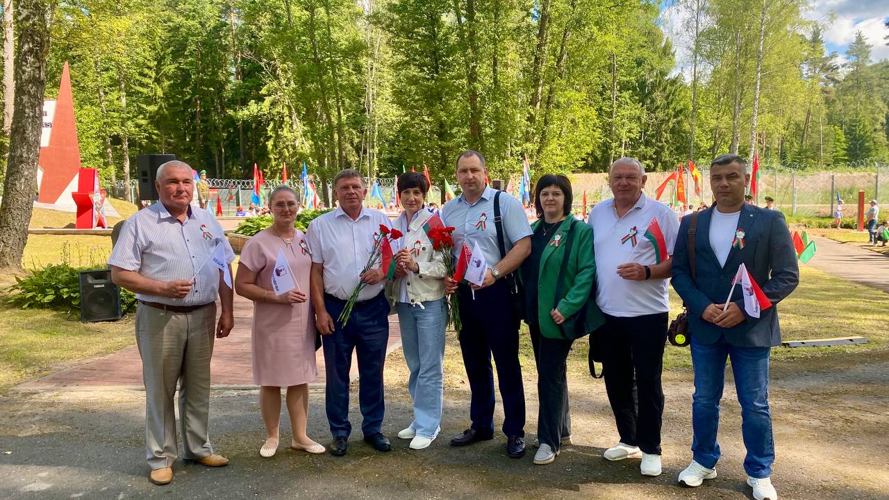 Делегация Бешенковичского района приняла участие в праздничных мероприятиях на Кургане Дружбы