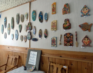 РОСПИСЬ НА ДЕРЕВЯННЫХ СПИЛАХ