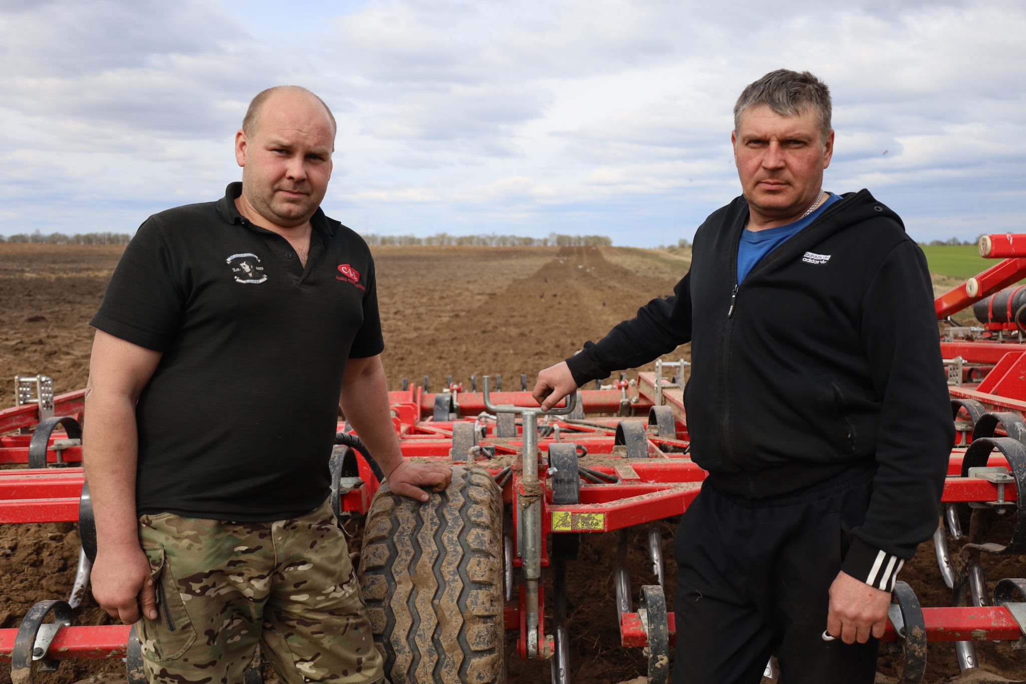 u-zat-aab-agra-navatar-zaseyana-645-gektara-yaravykh_3