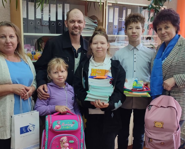 Акция «Соберем детей в школу» продолжается в Бешенковичском районе