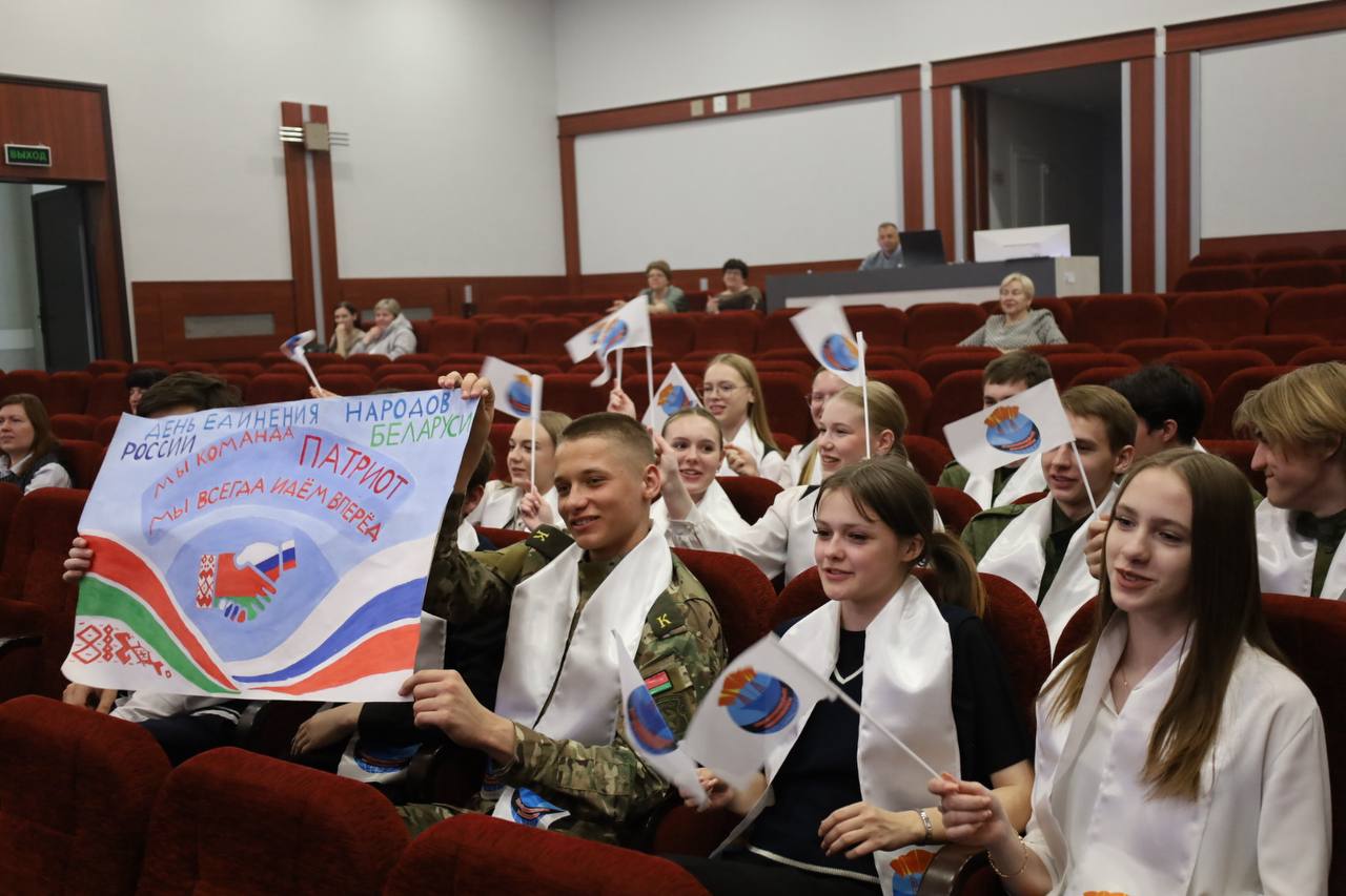 intellektualnyy-breyn-ring-posvyashchennyy-dnyu-edineniya-narodov-belarusi-i-rossii-proshel-segodnya_7