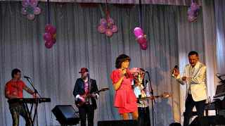 КОНЦЕРТ ЯДВИГИ ПОПЛАВСКОЙ И АЛЕКСАНДРА ТИХАНОВИЧА В БЕШЕНКОВИЧАХ