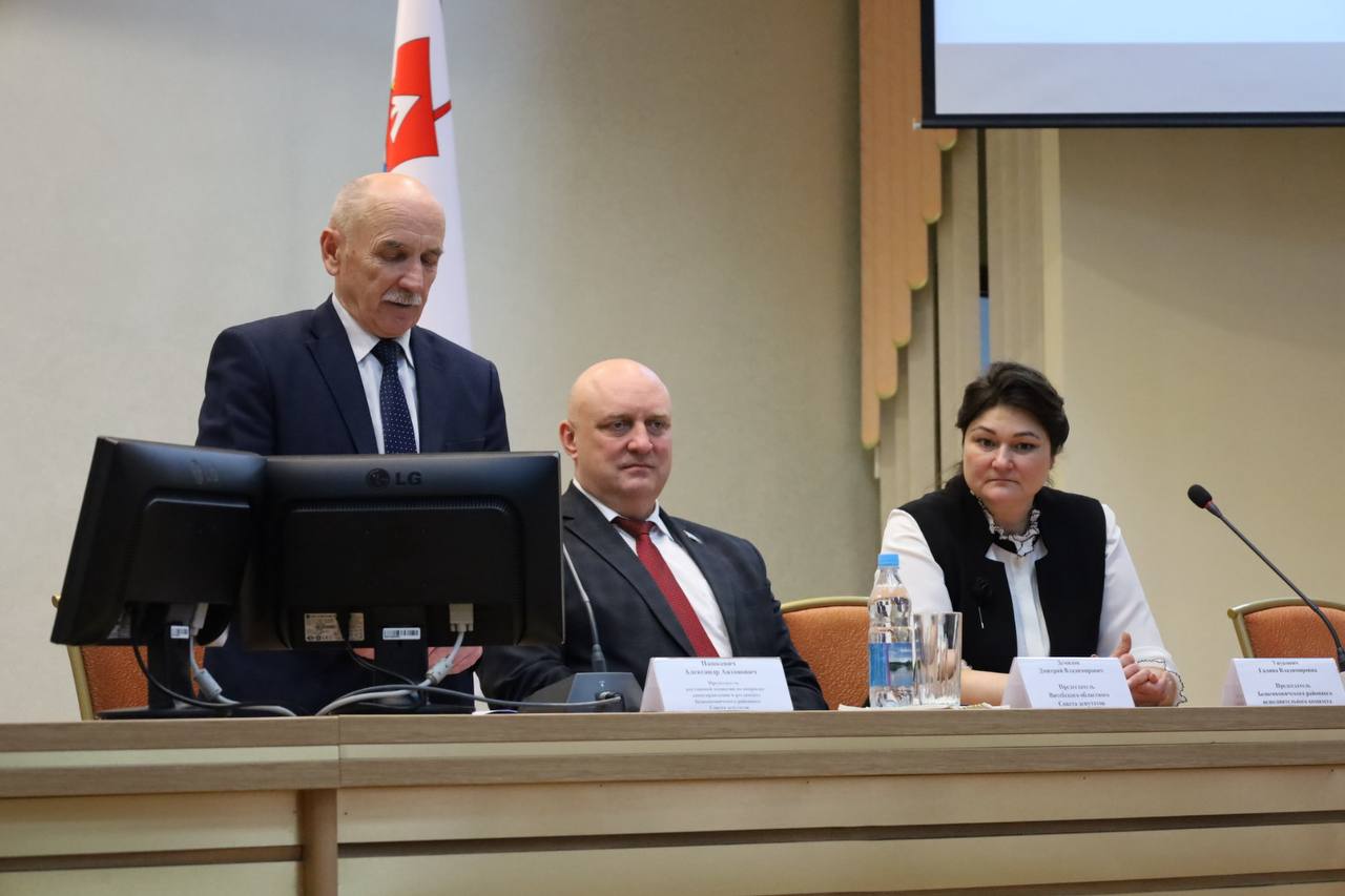 v-beshenkovichskom-rayone-izbran-novyy-predsedatel-rayonnogo-soveta-deputatov_2