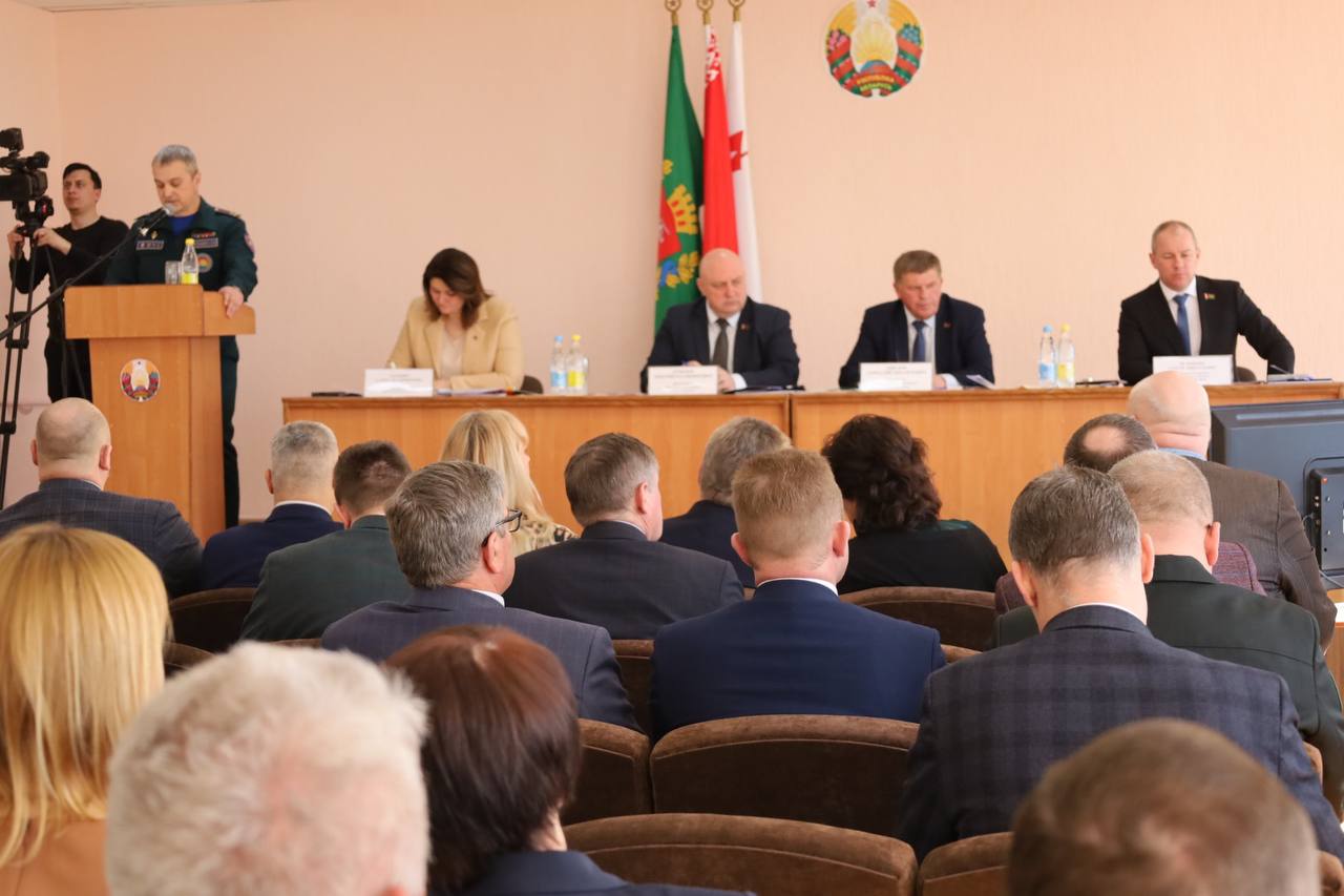 В Бешенковичском районе прошло выездное заседание президиума Витебского областного Совета депутатов