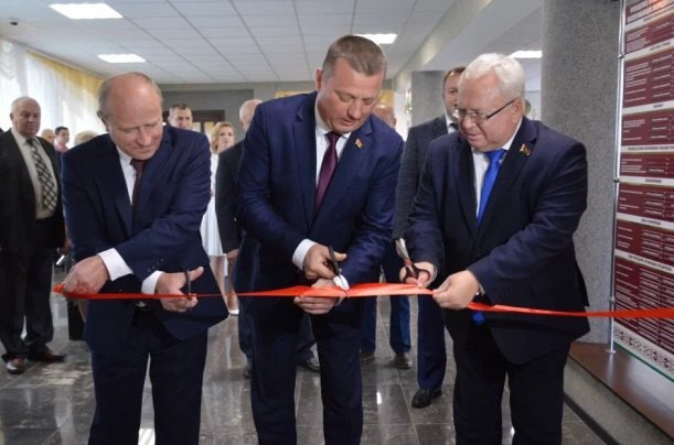 В Толочине после капитального ремонта открылось обновленное помещение отдела ЗАГС