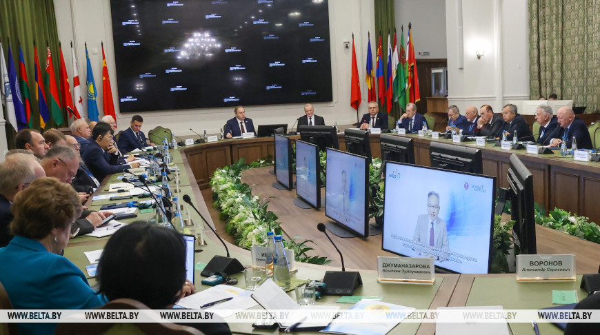 Megascience projects, new technologies in plans of International Association of Academies of Sciences